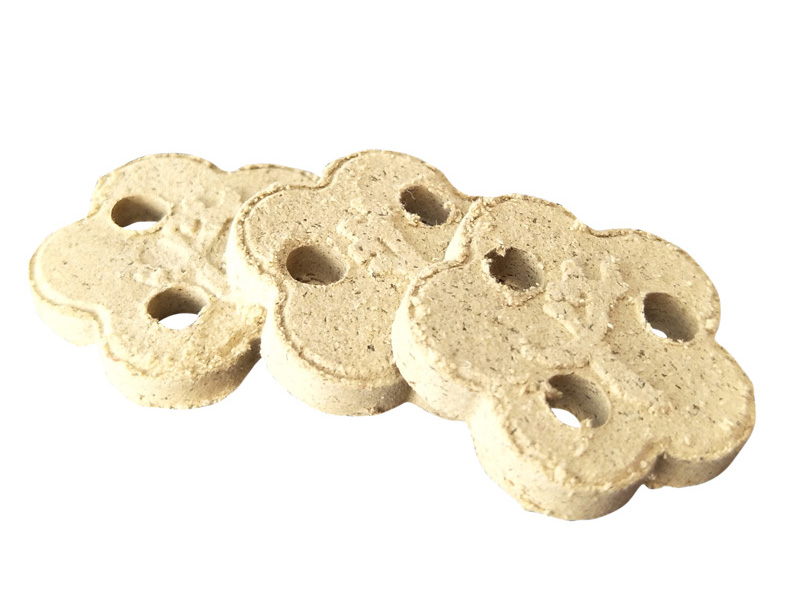 小梅花三孔艾饼3.3*0.5CM